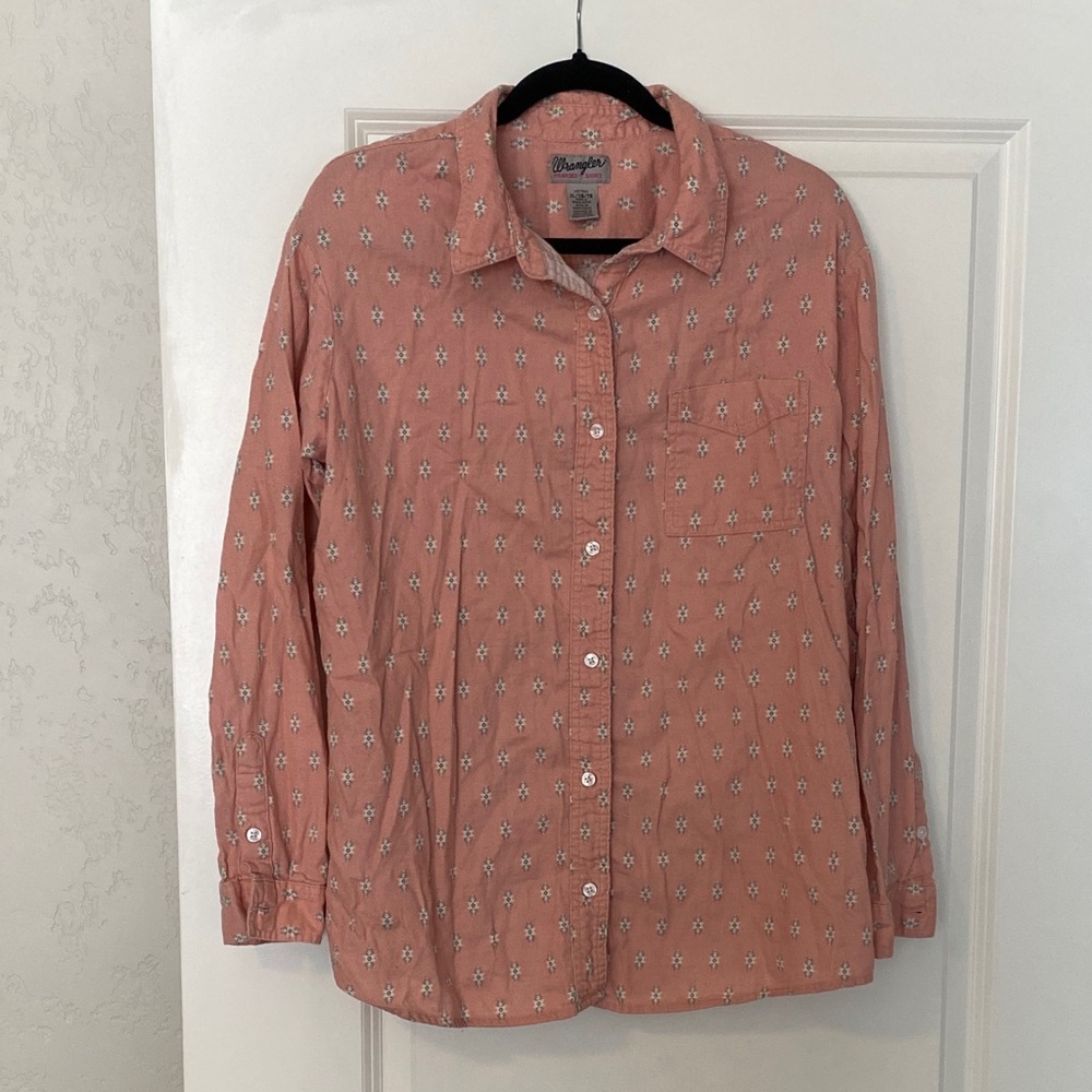 Wrangler Coral Button-Up Shirt with Pattern